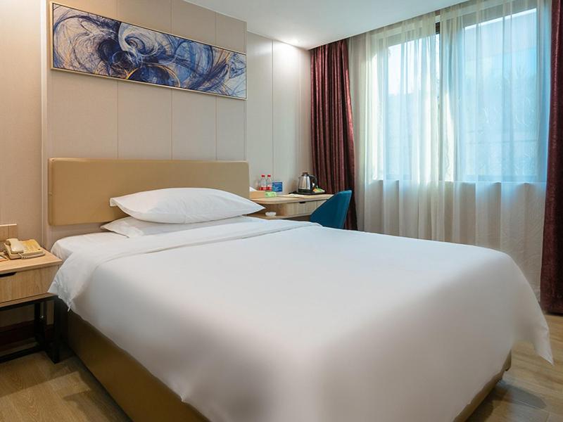 Vienna Hotel Zhuhai Xiangzhou Bus Station Екстер'єр фото